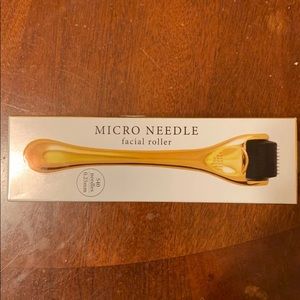 Microneedle Facial Roller